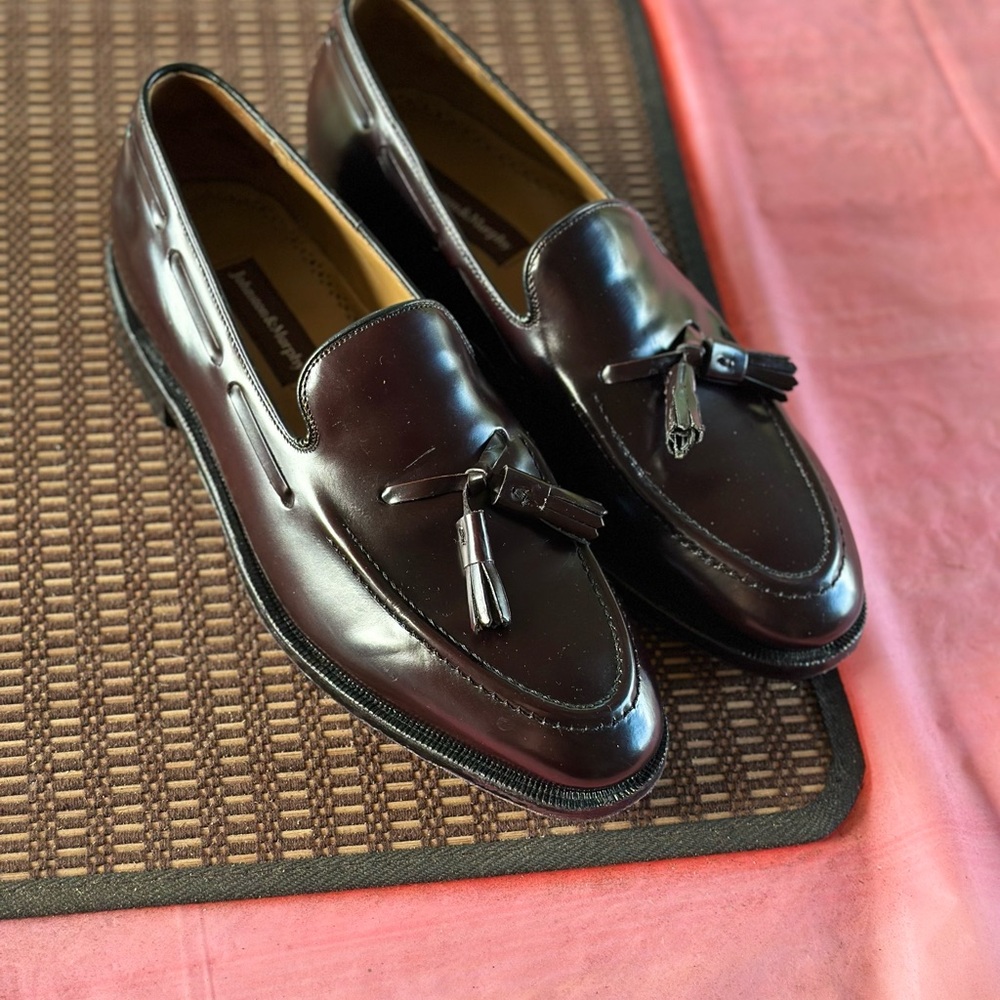 Johnston & Murphy Rich Brown Leather Tassel Loafers